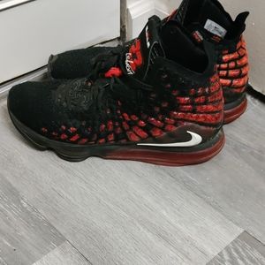 Men's size 13 Nike 17 gang Lebron's